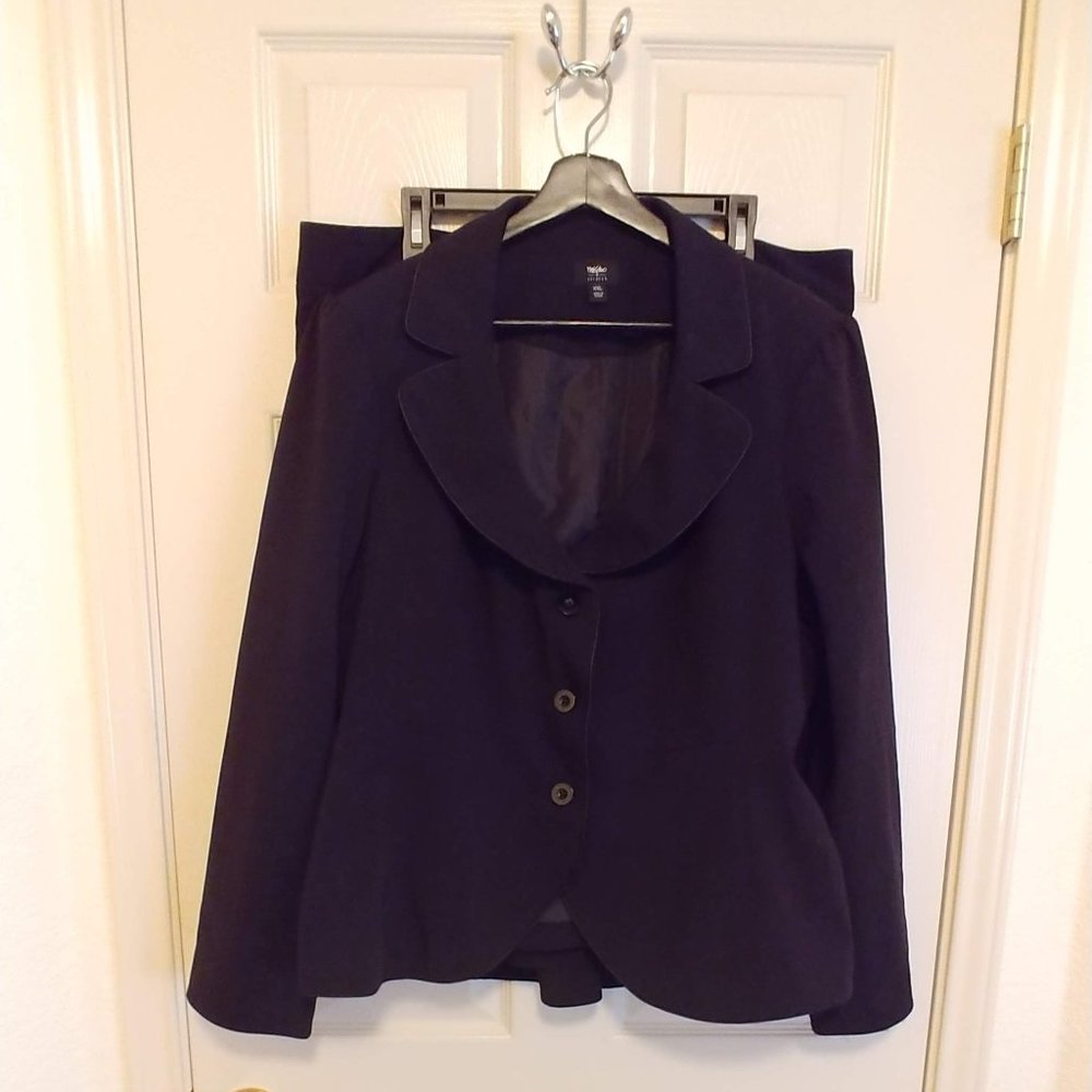 Mossimo Stretch Jacket & Fishtail Pencil Skirt Set